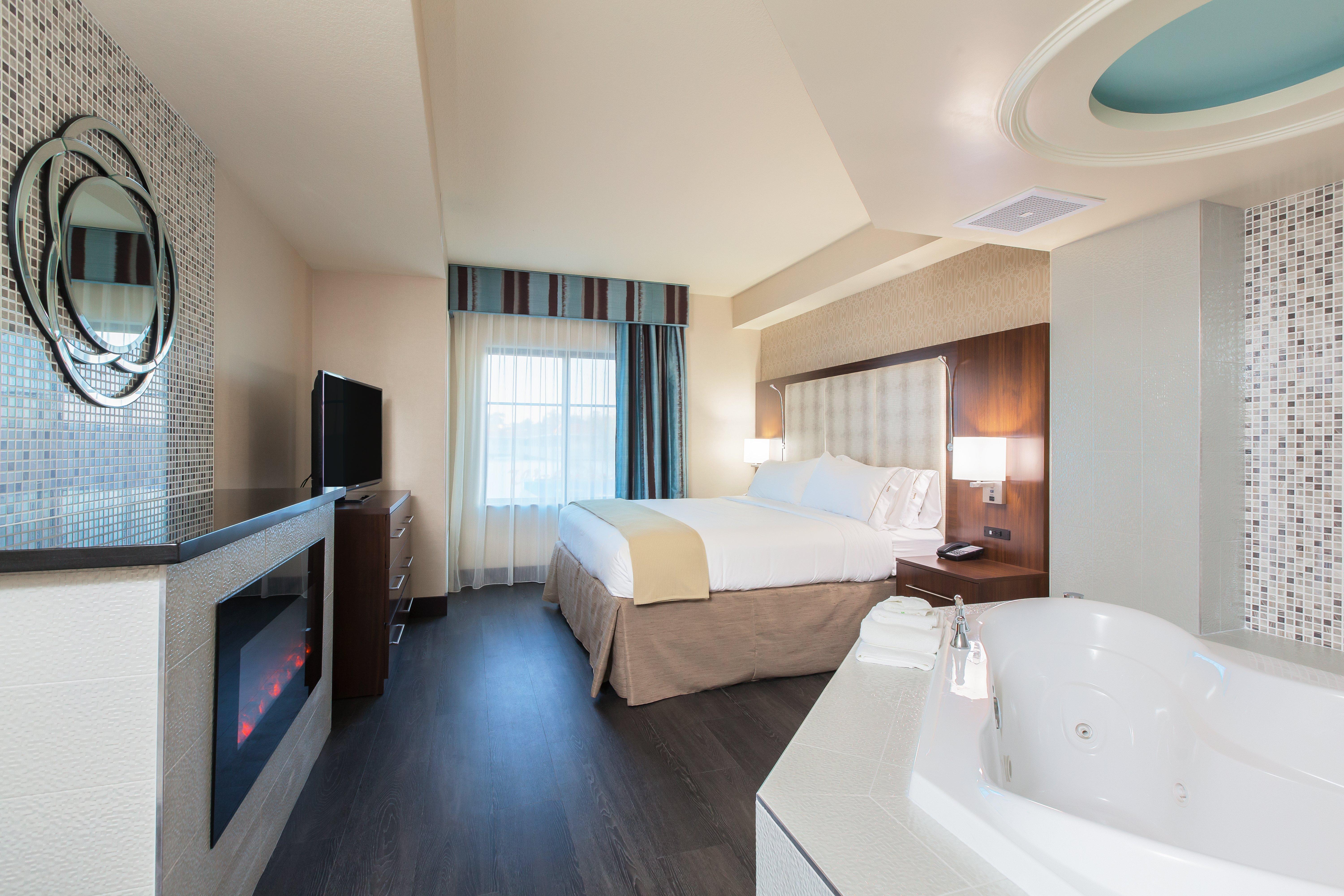 Holiday Inn Express & Suites Eureka By Ihg Ngoại thất bức ảnh