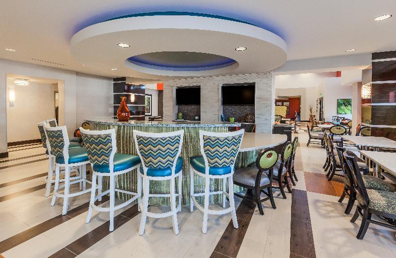 Holiday Inn Express & Suites Eureka By Ihg Ngoại thất bức ảnh
